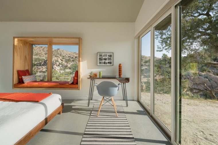 HDR interior photography with corrected vertical lines